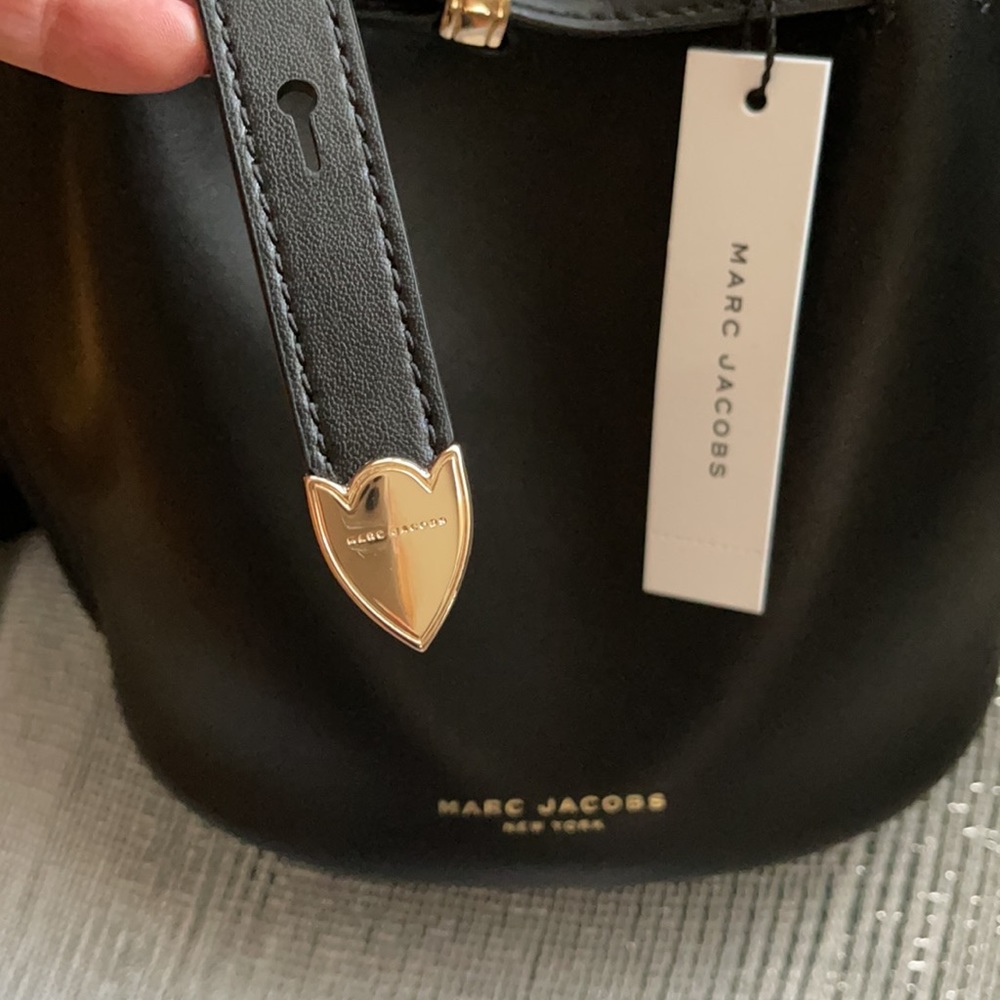 authentic  Marc Jacobs leather bag - Picture 5 of 16